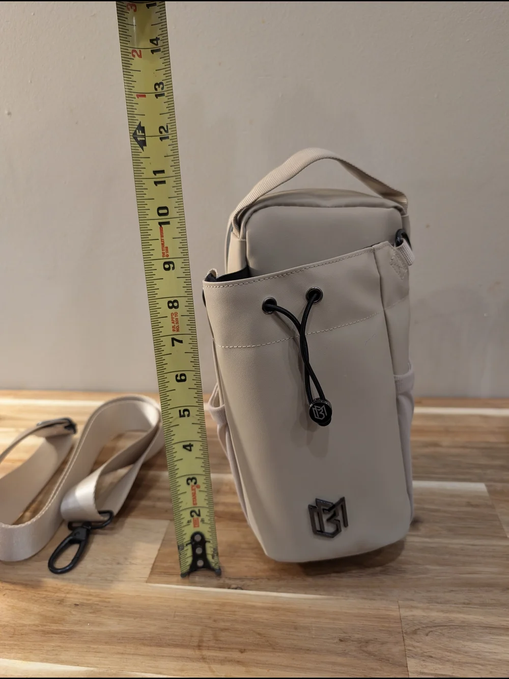 Magnetic bottle Bag. Standard Size. Beige